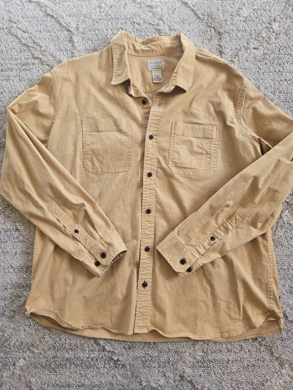 LL Bean Traditional Fit Long Sleeve Tan Button Up Men’s Size XL Pockets